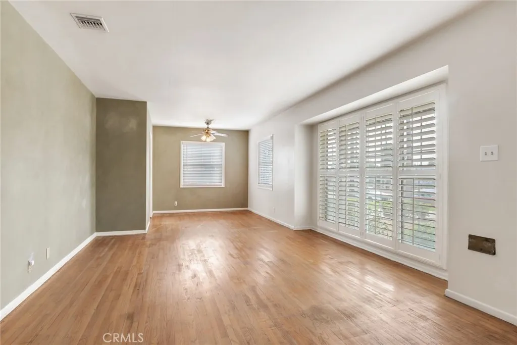 1146 N Azusa, Azusa, California 91702 home-pic-1